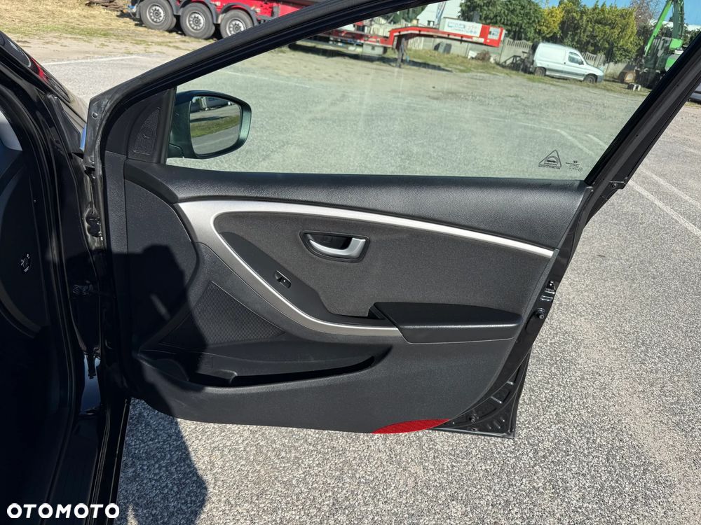 Hyundai i30 1.4 Advantage - 28