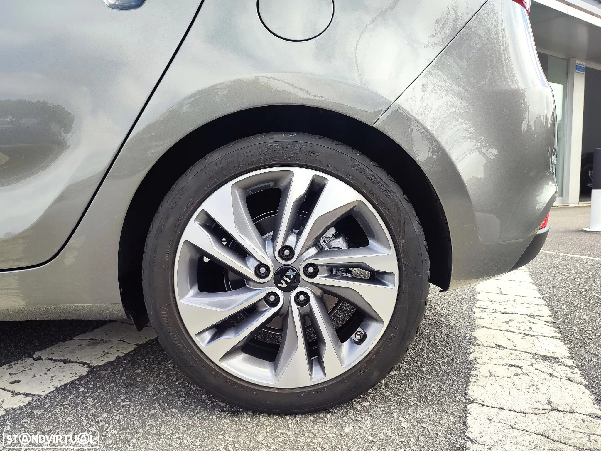 Kia Carens 1.7 CRDi ISG TX - 33