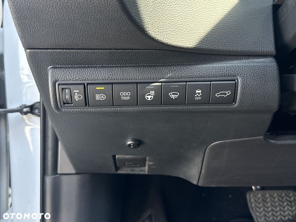 Toyota Corolla 2.0 Hybrid GR Sport Dynamic - 12