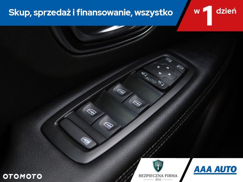 Renault Grand Scenic - 17