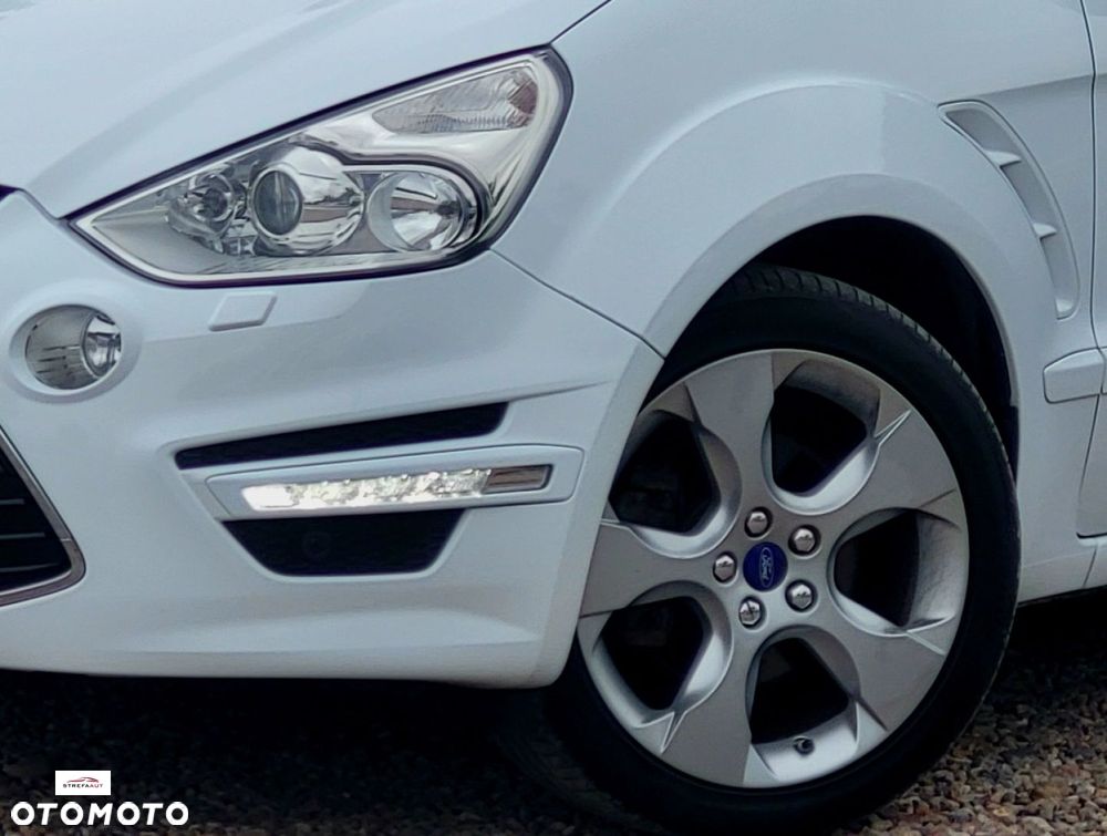 Ford S-Max - 34