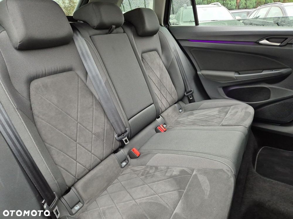 Volkswagen Golf Variant - 16