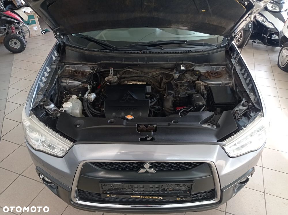 Mitsubishi ASX 1.6 Inform - 10
