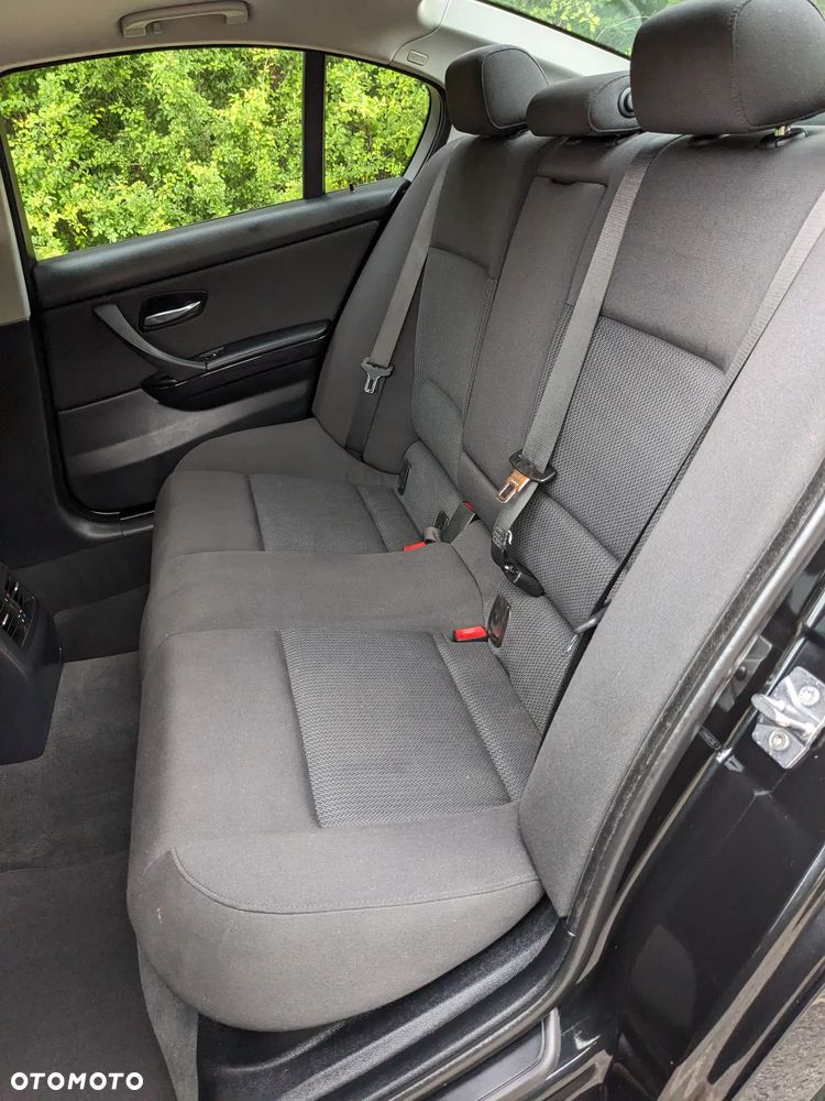 BMW Seria 3 318i Edition Exclusive - 6