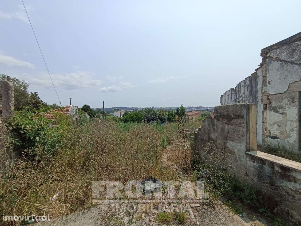 Moradia T2 Para Reabilitar Gueifães – Cidade da Maia - Grande imagem: 4/47