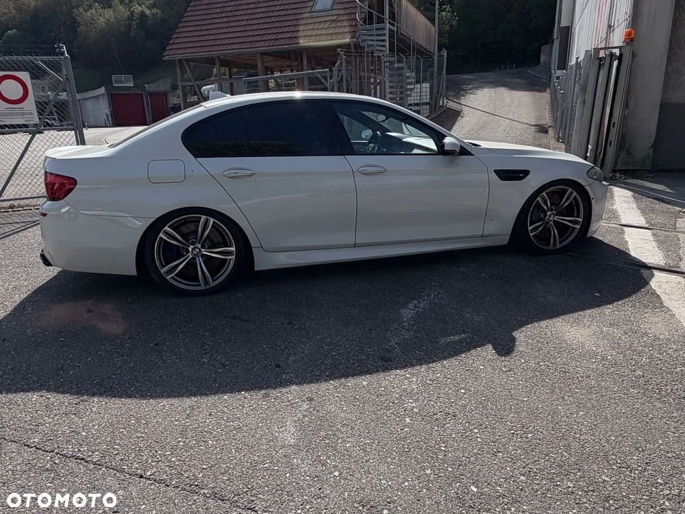 BMW M5 DKG - 10