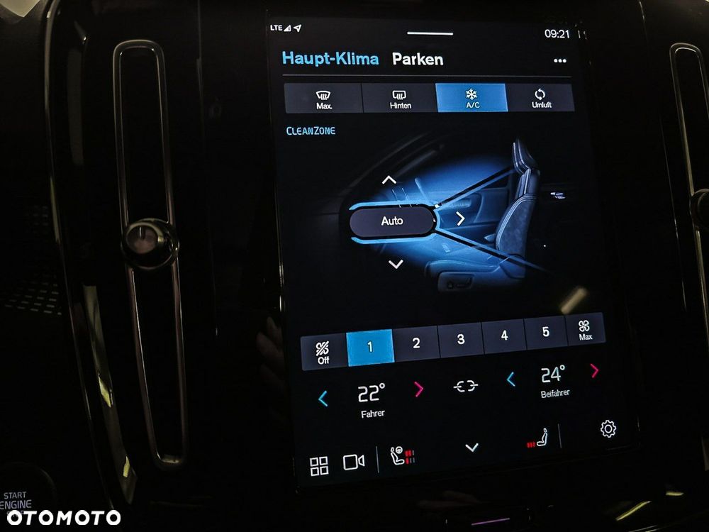 Volvo XC 40 B5 B AWD Ultimate Bright - 24