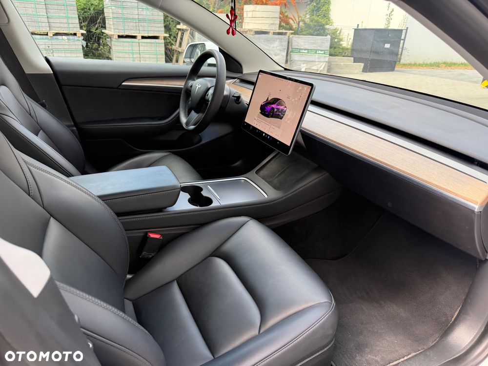 Tesla Model 3 RWD - 15