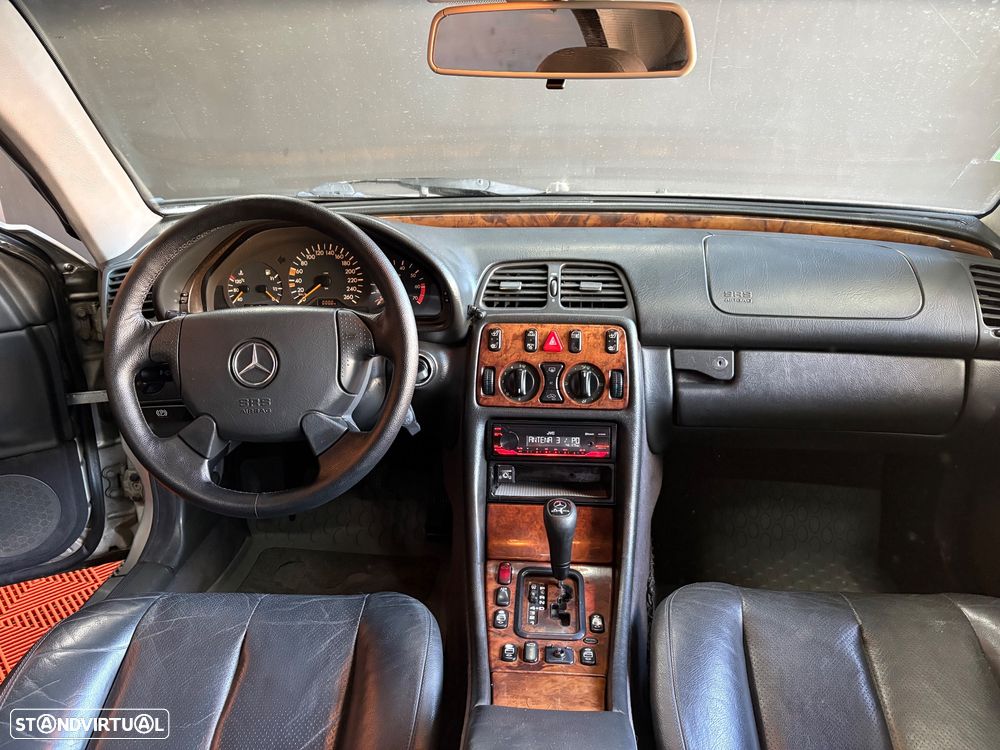 Mercedes-Benz CLK 230 - 9
