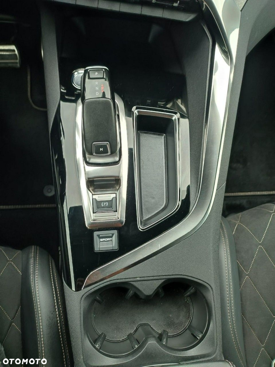 Peugeot 5008 - 25