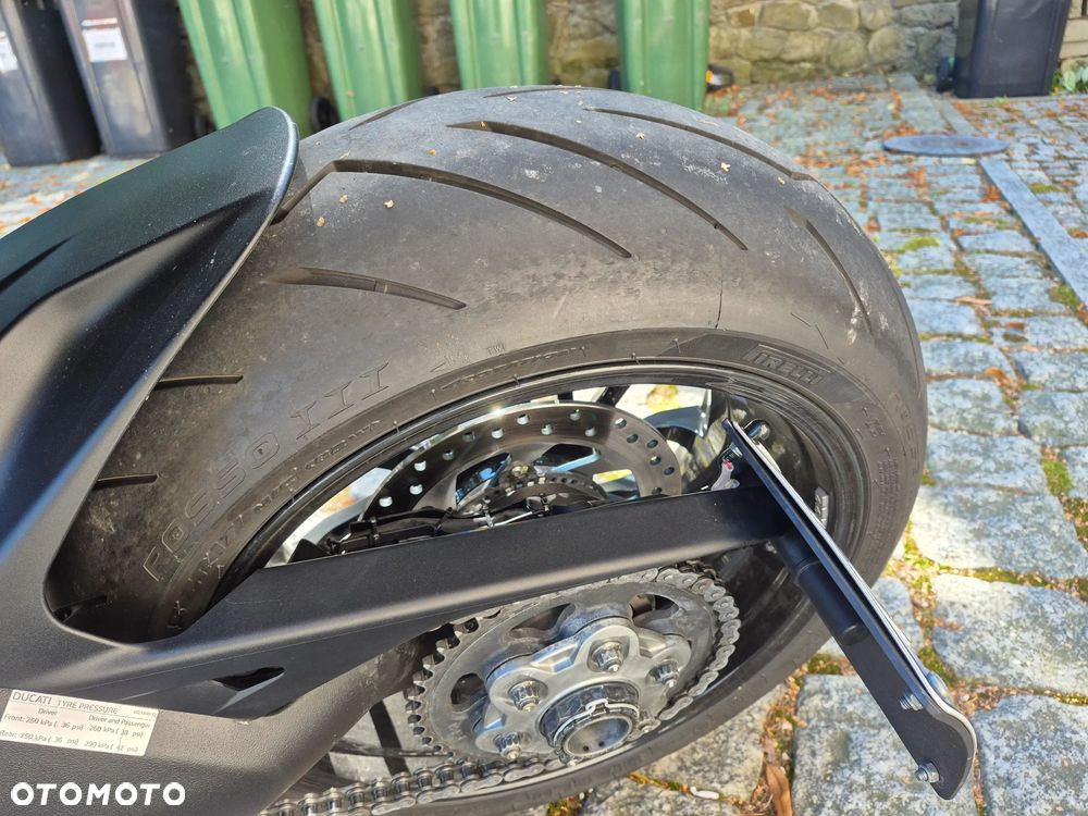 Ducati Diavel - 4