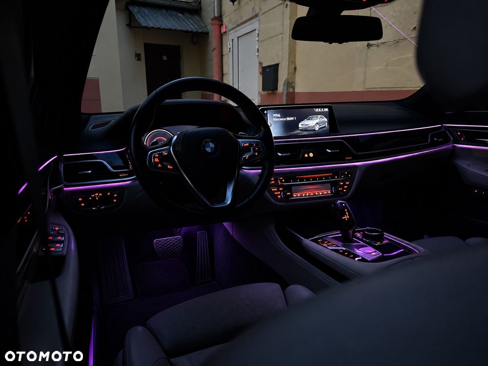BMW Seria 7 740d xDrive - 13