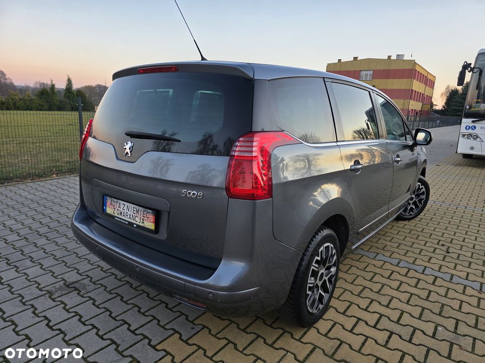 Peugeot 5008 HDI FAP 110 Family - 6