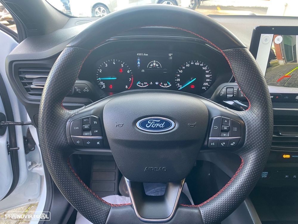 Ford Focus 1.0 EcoBoost MHEV ST-Line - 10