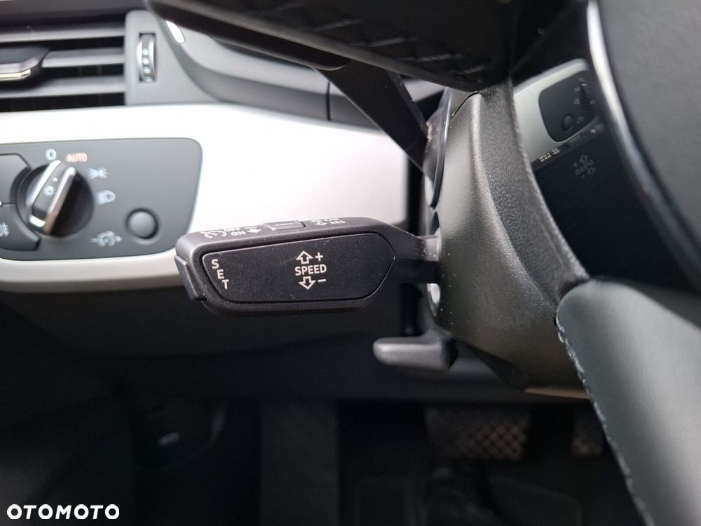 Audi A4 Limousine - 30