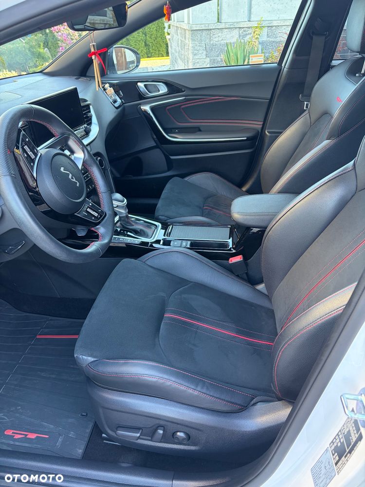 Kia ProCeed - 6