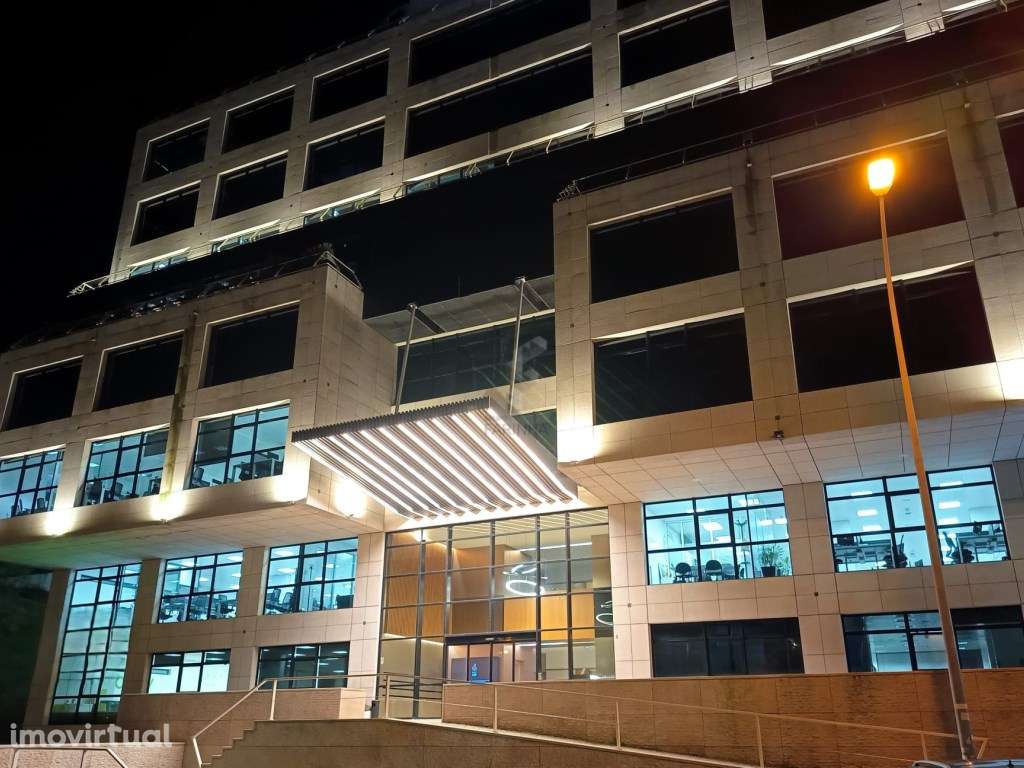 Espaços em Edifício de Escritórios de Prestígio, junto de várias mu... - Grande imagem: 3/5