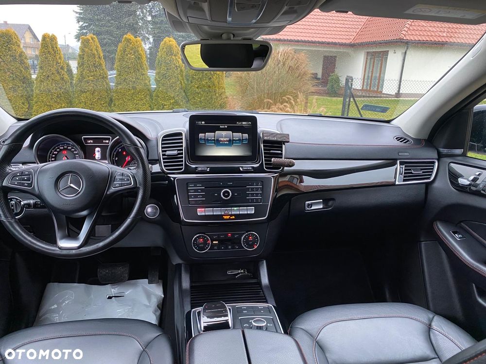 Mercedes-Benz GLE - 31