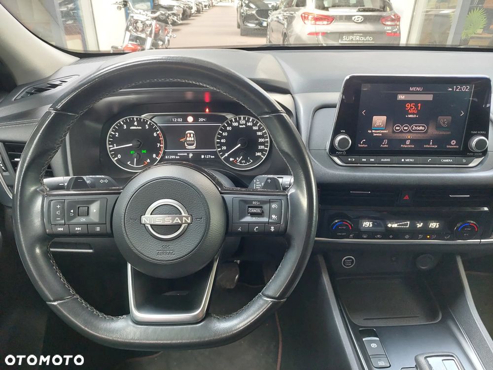 Nissan Qashqai 1.3 DIG-T mHEV N-Connecta Xtronic - 29