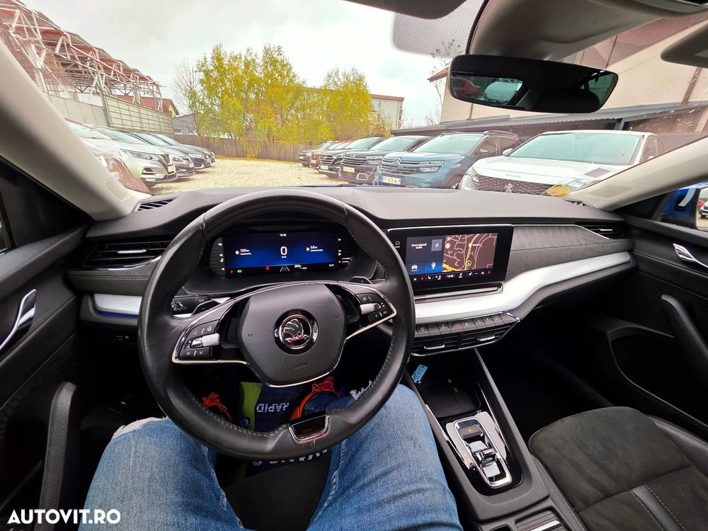 Skoda Octavia 2.0 TDI DSG Sportline - 33