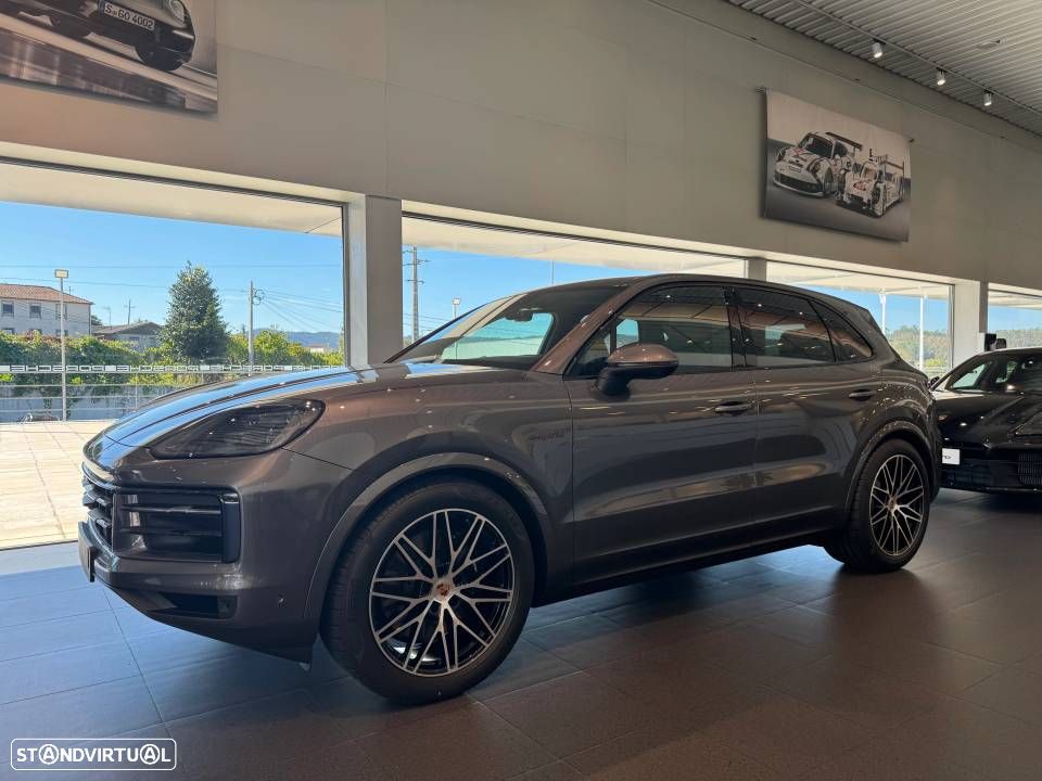 Porsche Cayenne E-Hybrid - 1