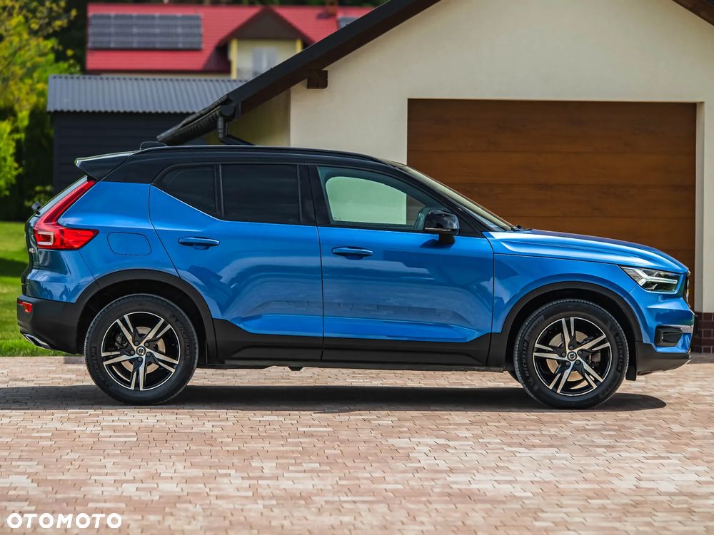 Volvo XC 40 D4 AWD R-Design - 9