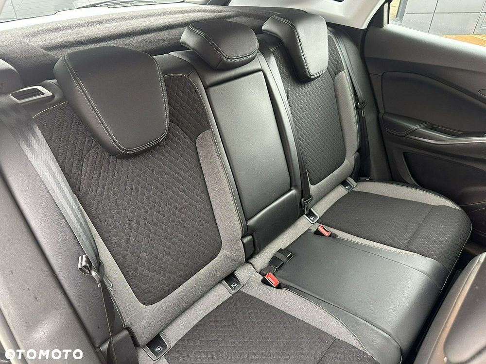 Opel Grandland X - 17