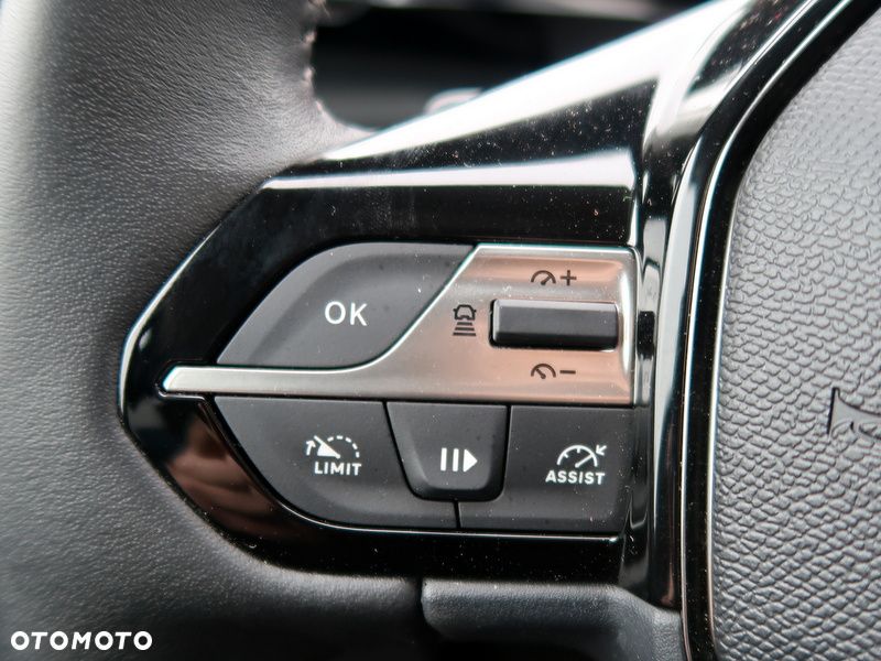 Peugeot 408 1.2 PureTech mHEV Allure S&S e-DSC6 - 20