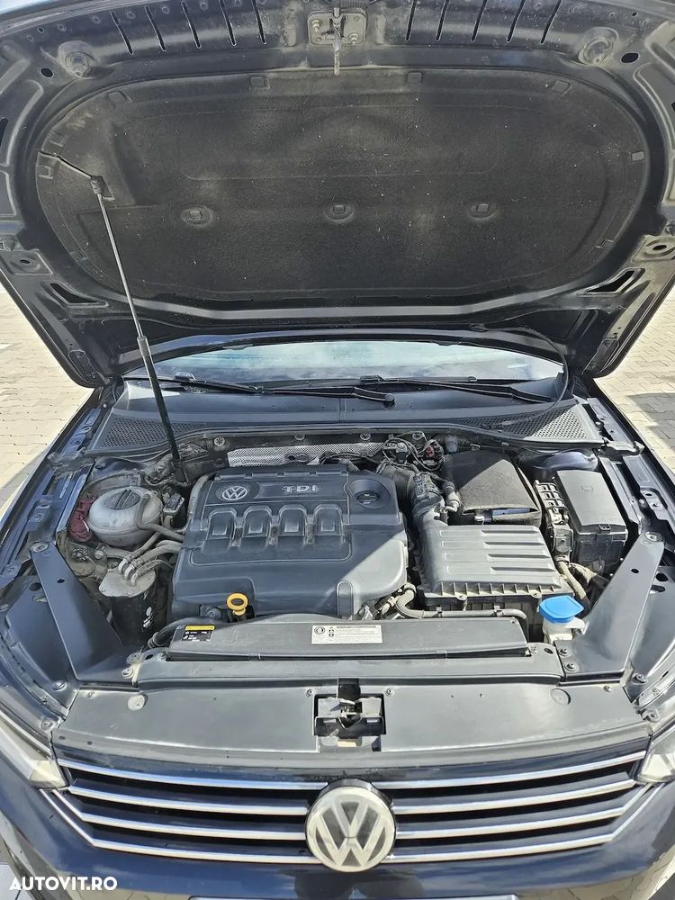 Volkswagen Passat - 7