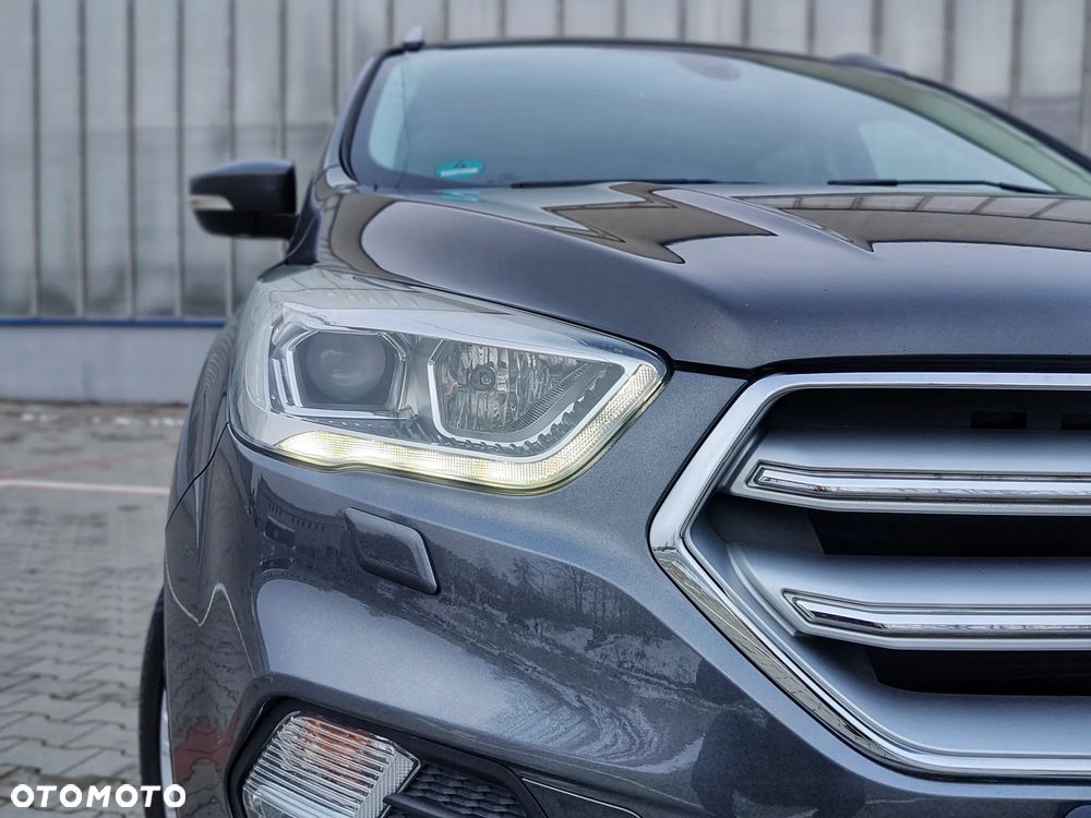 Ford Kuga 1.5 EcoBoost 4x4 Titanium - 3