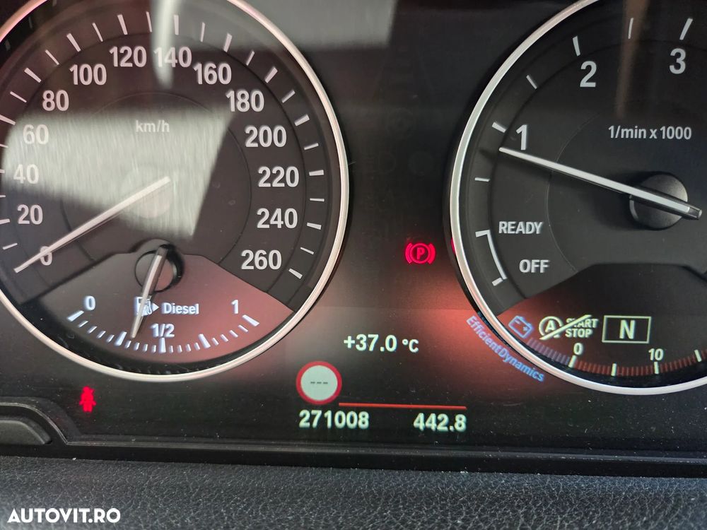 BMW Seria 2 218d - 13