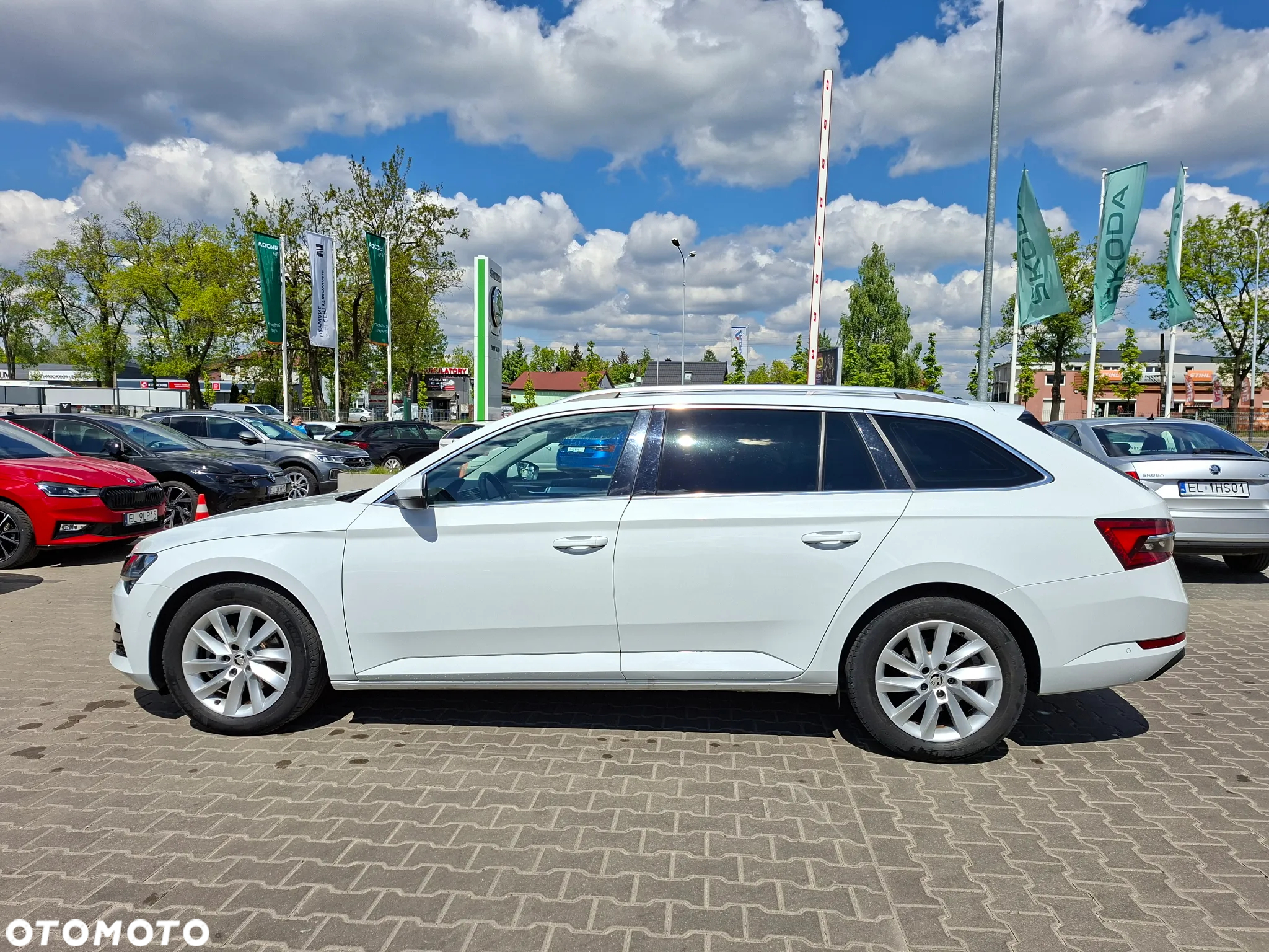 Skoda Superb 2.0 TDI SCR Ambition DSG - 9