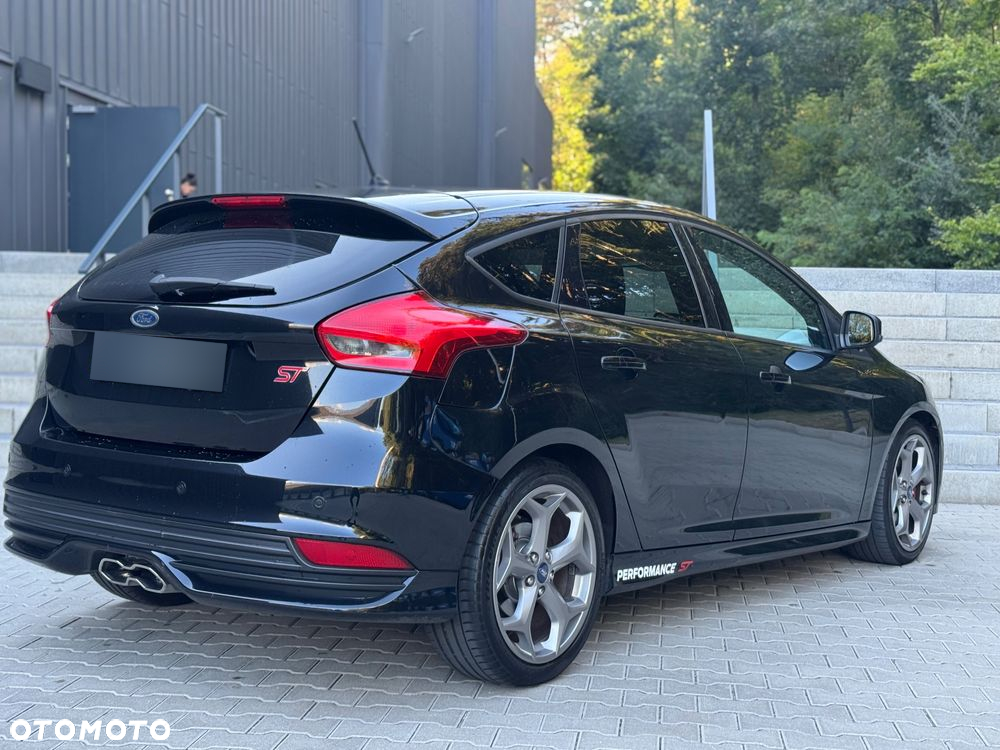 Ford Focus 2.0 TDCi ST-2 - 14
