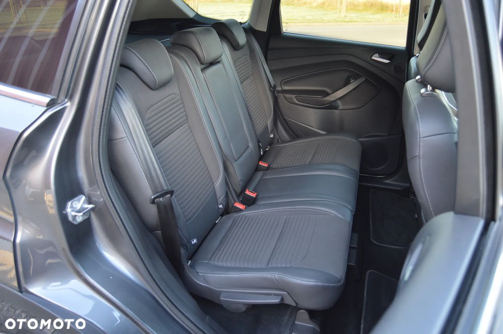 Ford Kuga 1.5 EcoBoost 2x4 Titanium - 6