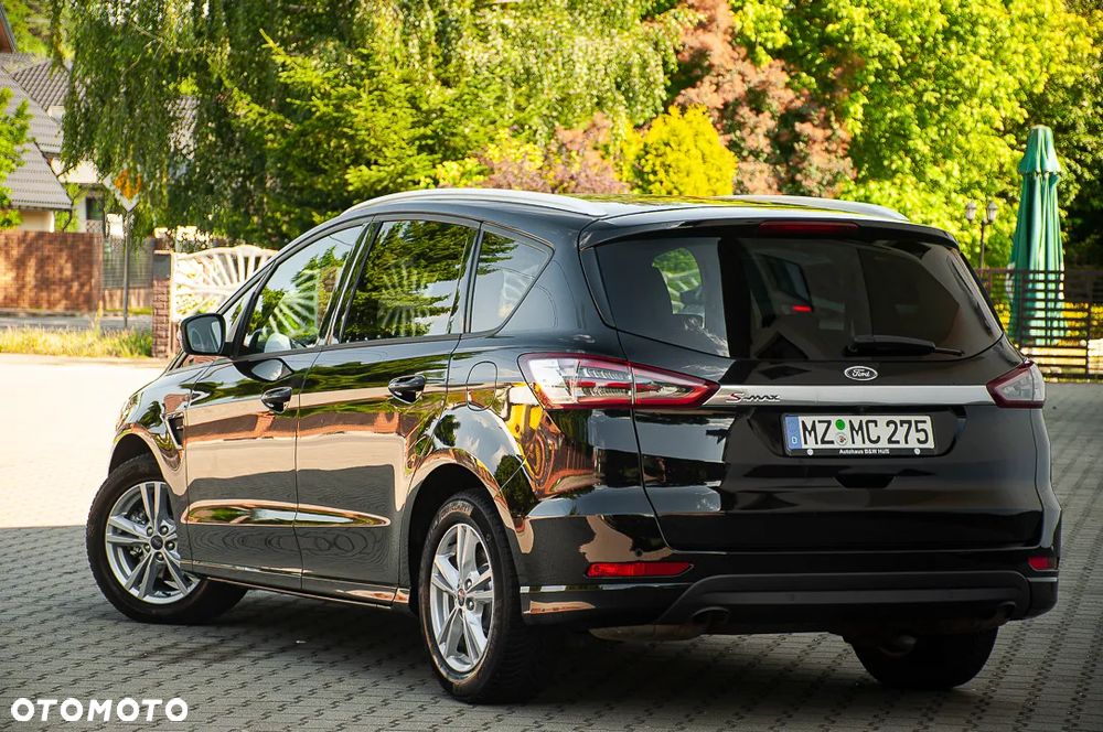 Ford S-Max - 13