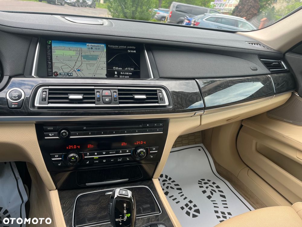 BMW Seria 7 750d xDrive - 12