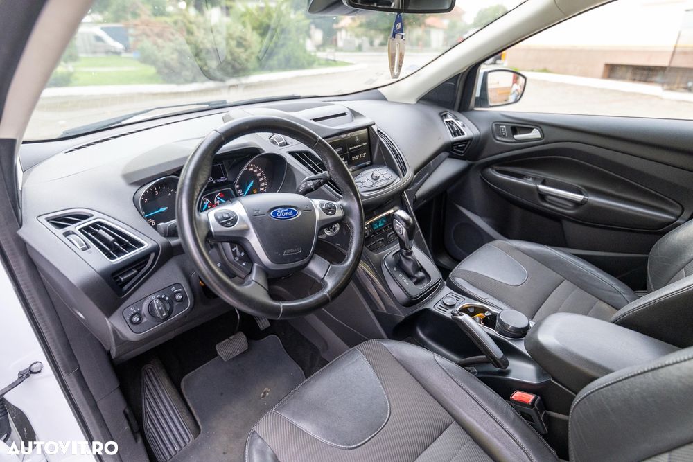 Ford Kuga 2.0 TDCi 4x4 Aut. Titanium - 8