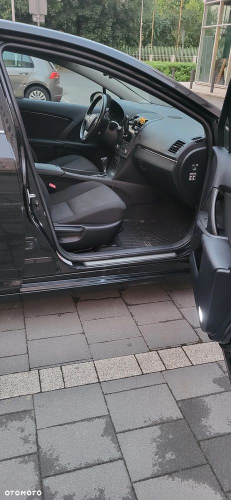 Toyota Avensis 1.8 Luna MS - 6
