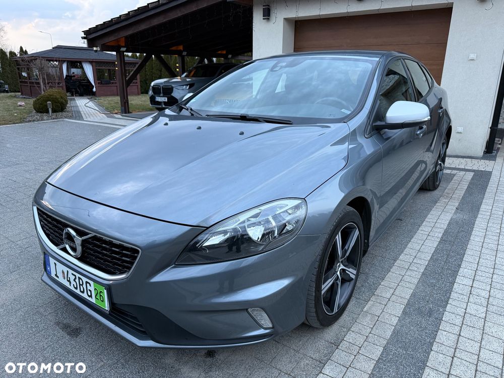 Volvo V40 D3 Geartronic RDesign - 2