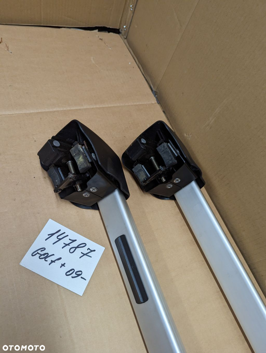 Bagażnik dachowy bazowy belki poprzeczki Volkswagen Golf plus 05-14 5M071126A - 5