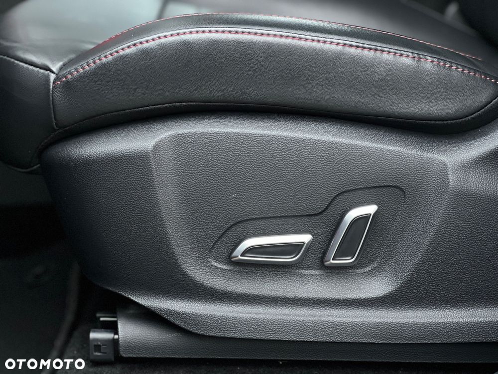 MG EHS PHEV Luxury - 29