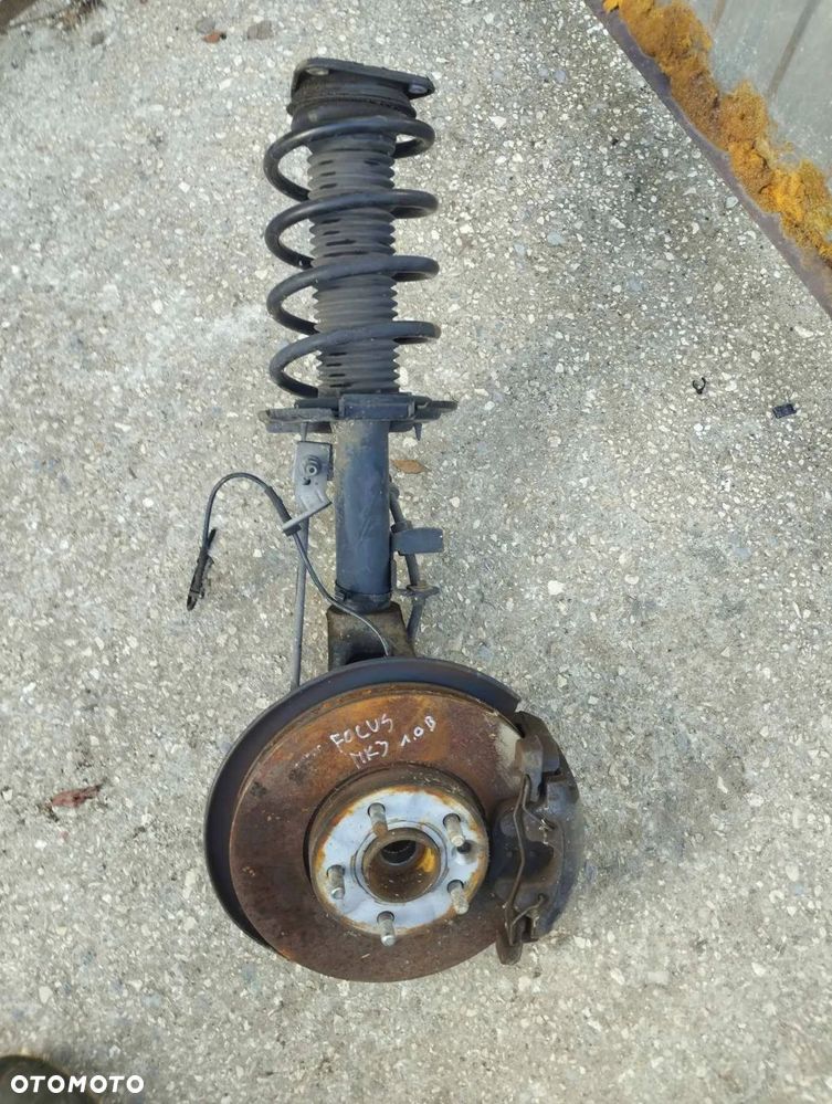 ford focus 2017 przód strona prawa amortyzatory - 1