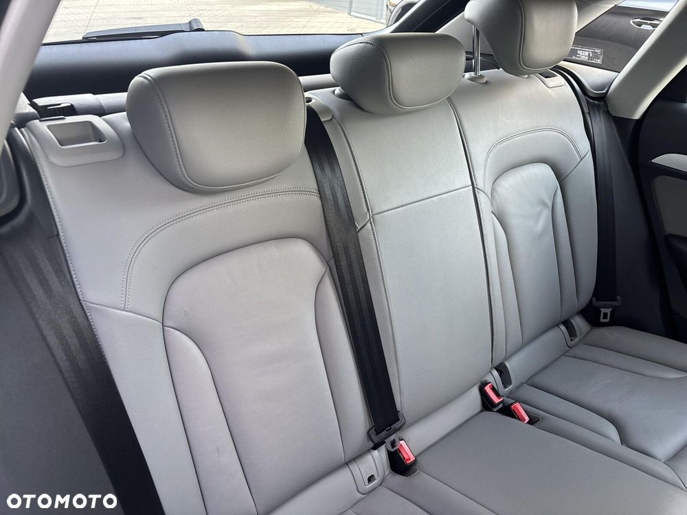 Audi Q3 1.4 TFSI CoD ultra S tronic - 27