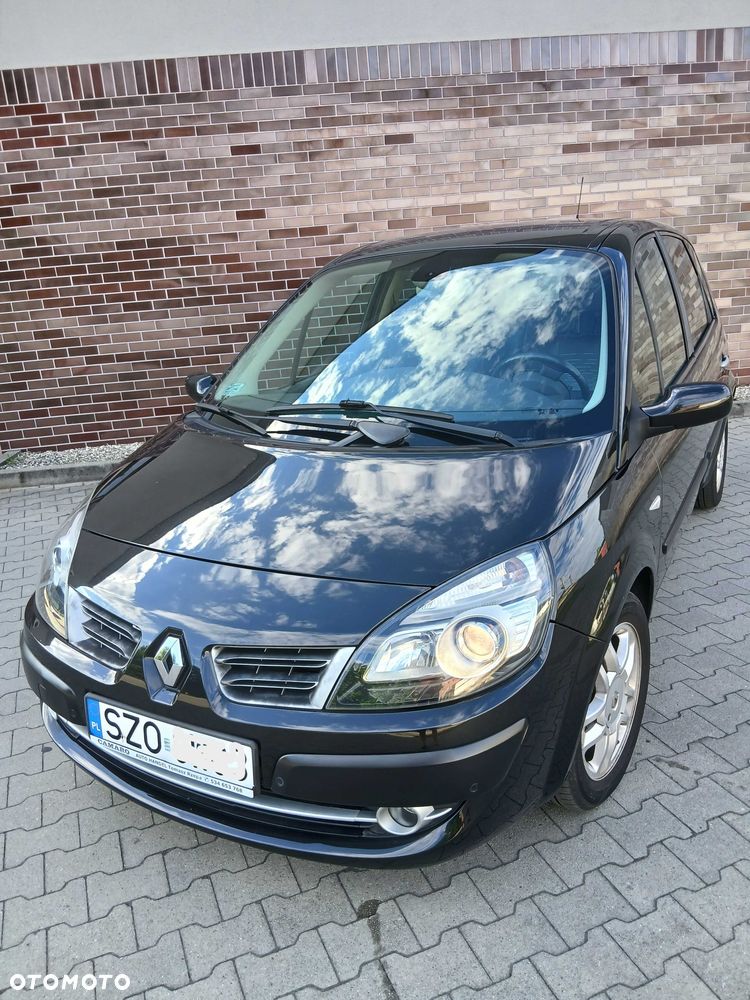 Renault Scenic - 1