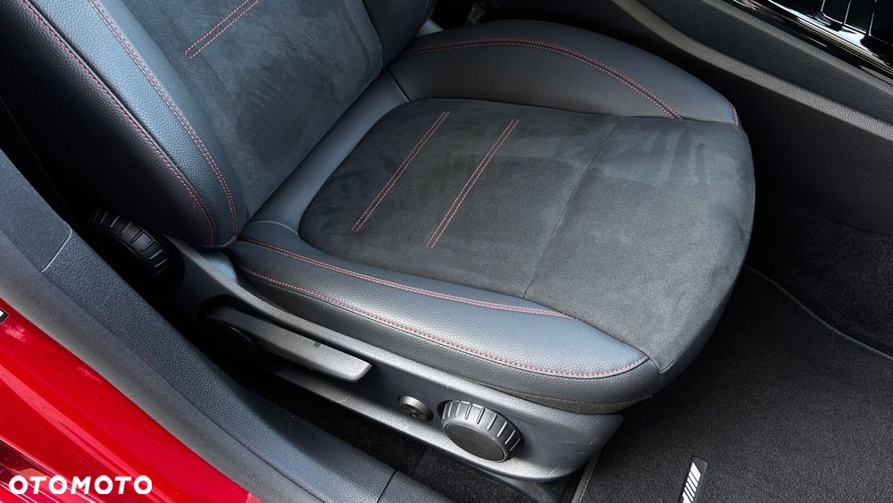 Mercedes-Benz CLA - 24