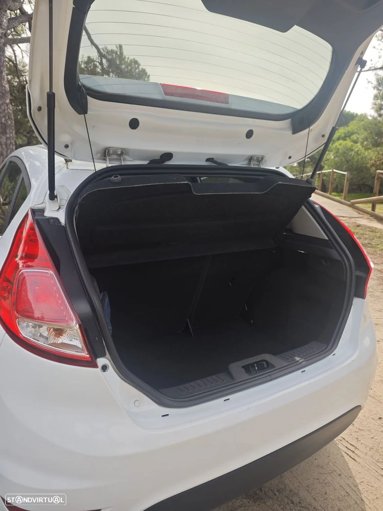 Ford Fiesta 1.5 TDCi Titanium - 10