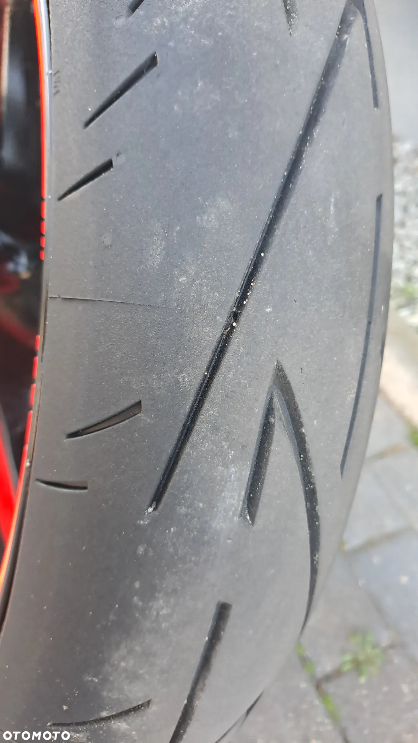 Yamaha R1 - 11