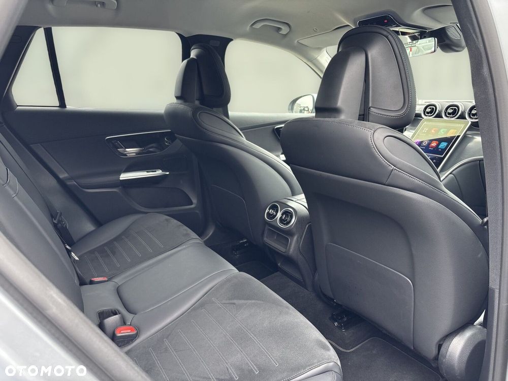 Mercedes-Benz GLC - 21
