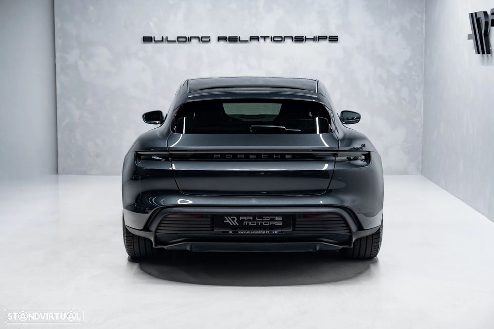 Porsche Taycan Sport Turismo Standard - 11