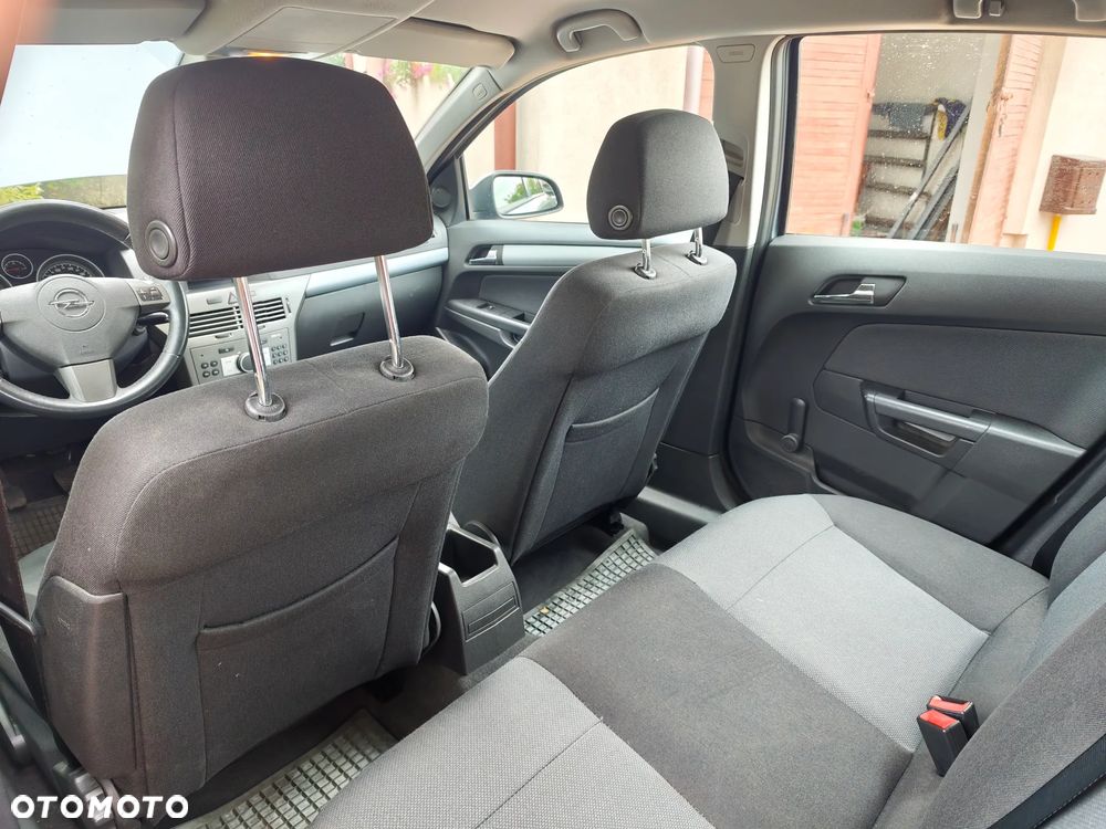 Opel Astra 1.6 Edition - 12